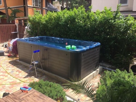 Плавательный спа бассейн Vortex Spas Aquagym MAX Exterme